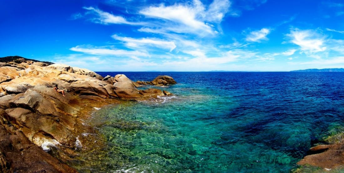 isola del giglio- mare e scogliere (1)